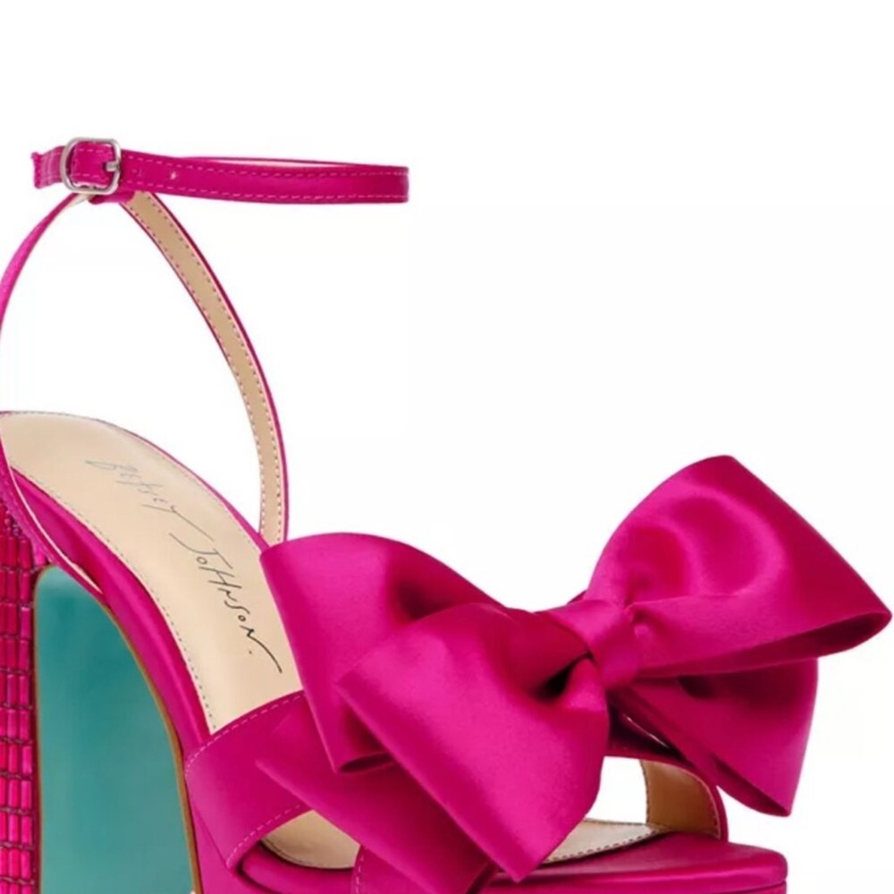 Betsey Johnson Maddy Fuchsia Bow Heels